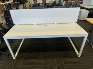 Two Person Workstation/ Plastic Partition(1800mm)