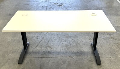White Desk 1500mm/Modesty Panel