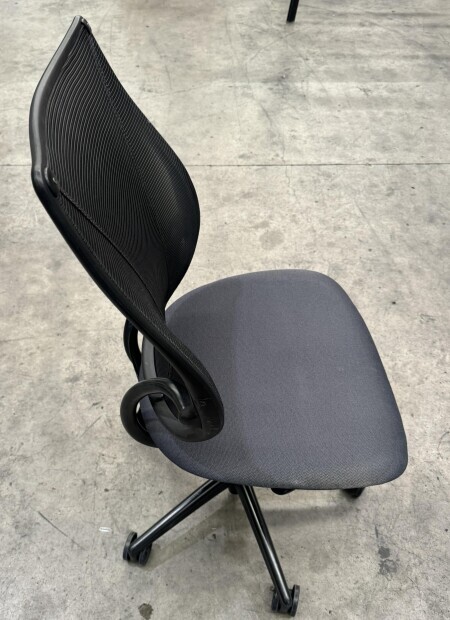 Humanscale Task Chair- Grey Seat