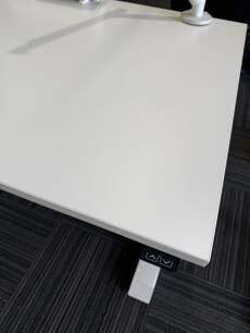 White Electric 1350mm desk with 2 Monitor arms