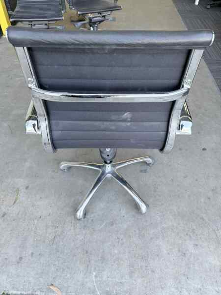 Eames Replica Boardroom Chair 