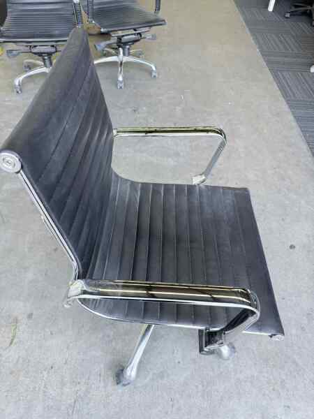 Eames Replica Boardroom Chair 
