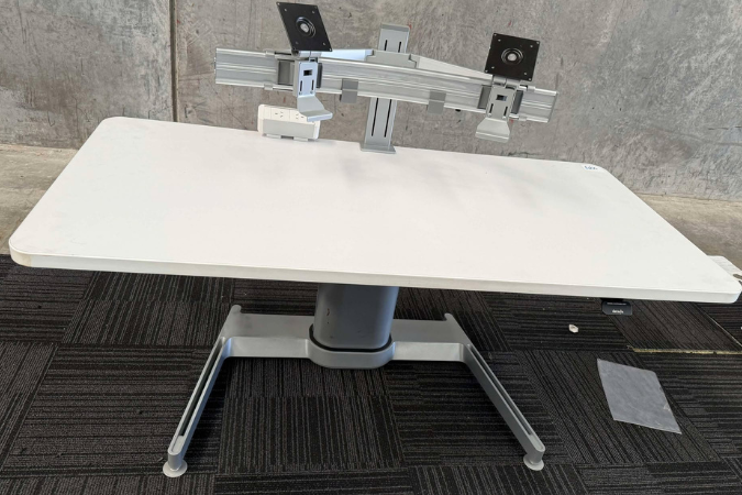 Steelcase Airtouch Pneumatic Height Adjust Sit-Stand Desk with dual Monitor Arms