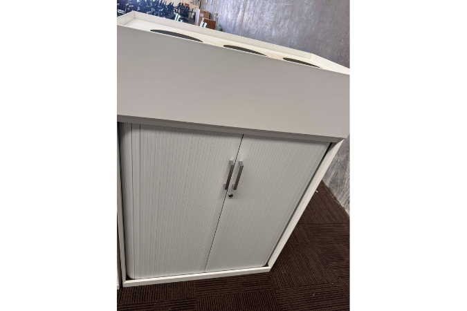 Tambour 900mm with Detachable Planter Box