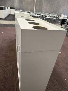Tambour 900mm with Detachable Planter Box