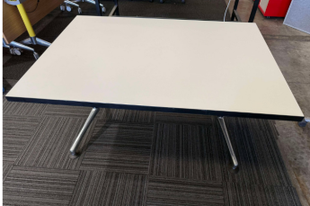 White Table 1400mm