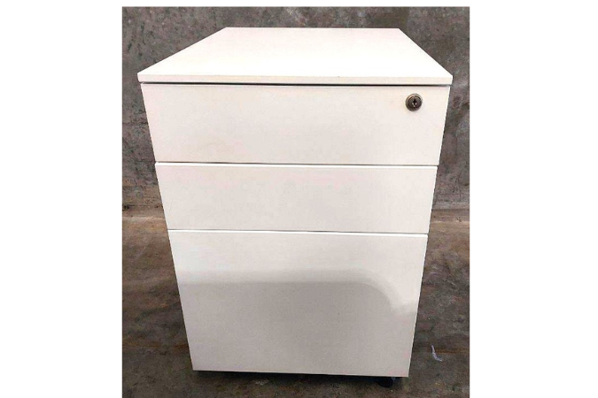 White 3 Draw Pedestal 400mm
