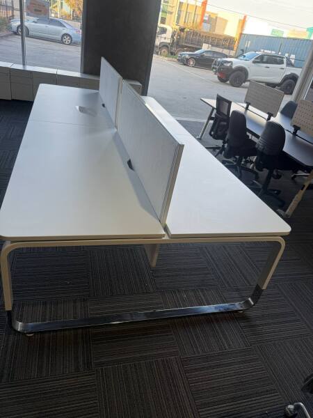 Style 4 Person Workstation 1800mm