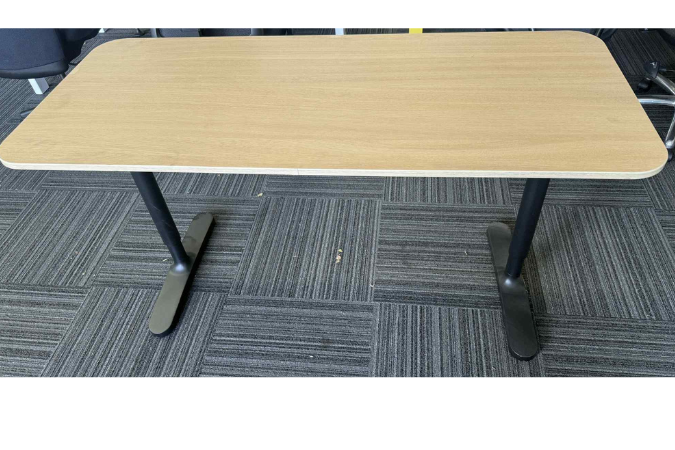 Desk 1400mm