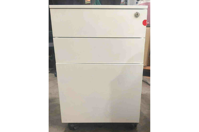 Three Draw Pedestal