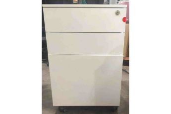 Three Draw Pedestal