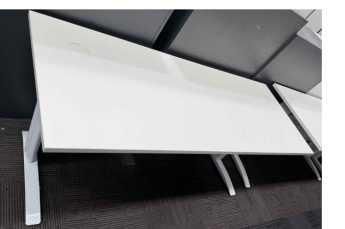 White Desk 1800mm