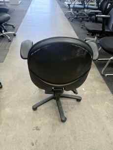 Black Task Chair/arms