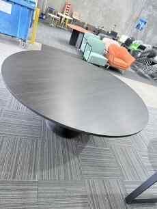 Round Meeting Room Table 1800mm