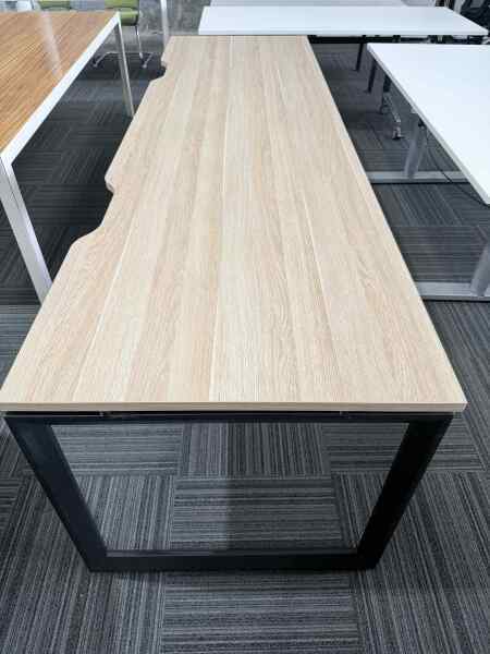 Two Person DESK 2700mm