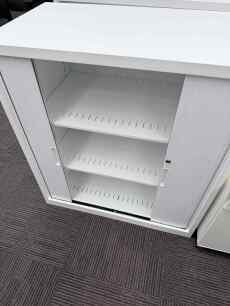 White Tambours 900mm with Planter Box