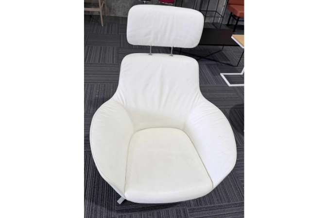 Walter Knoll Oscar Chair